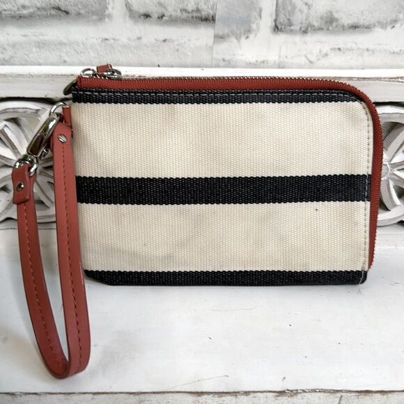 Fossil Authentic Patent Leather Wristlet Wallet, Striped - Picture 2 of 5